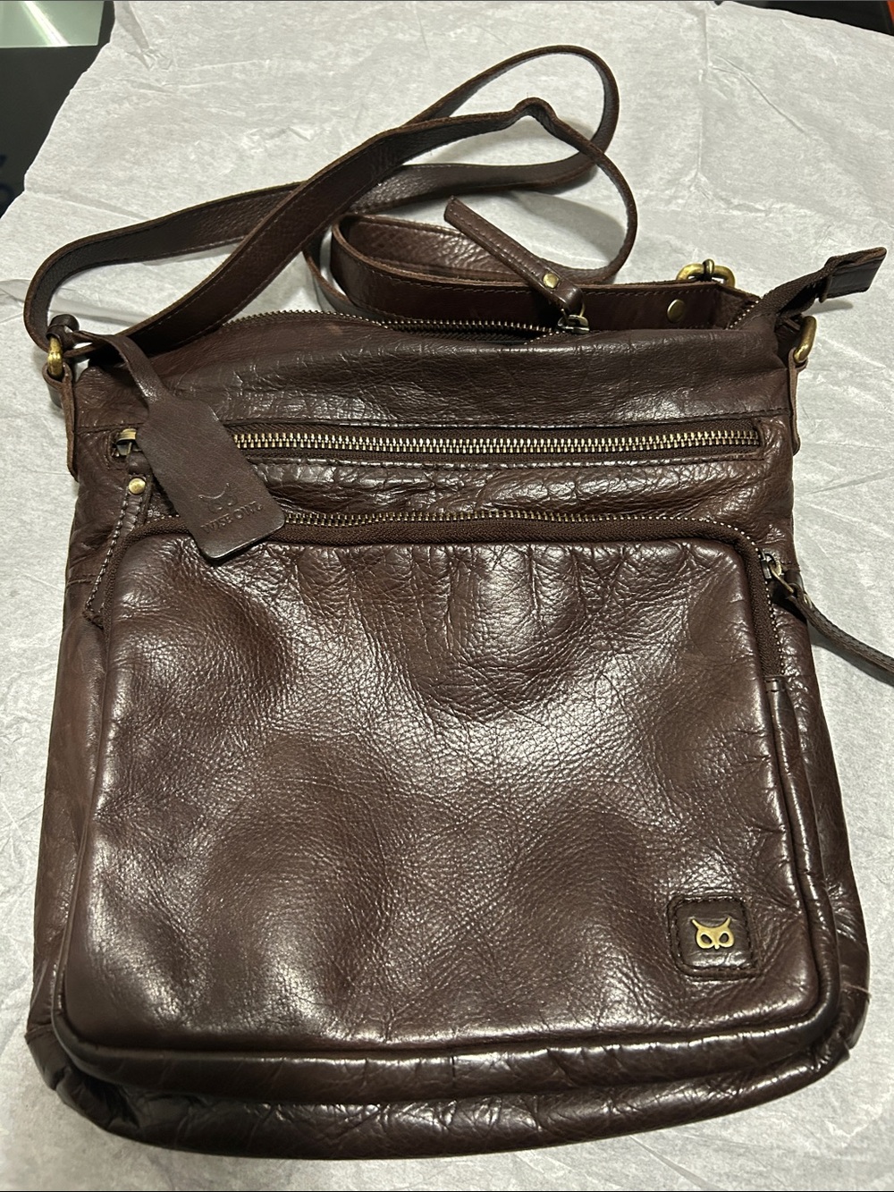 WISI OWL Brown Leather Crossbody Bag with Owl Accent - Unknown Brand